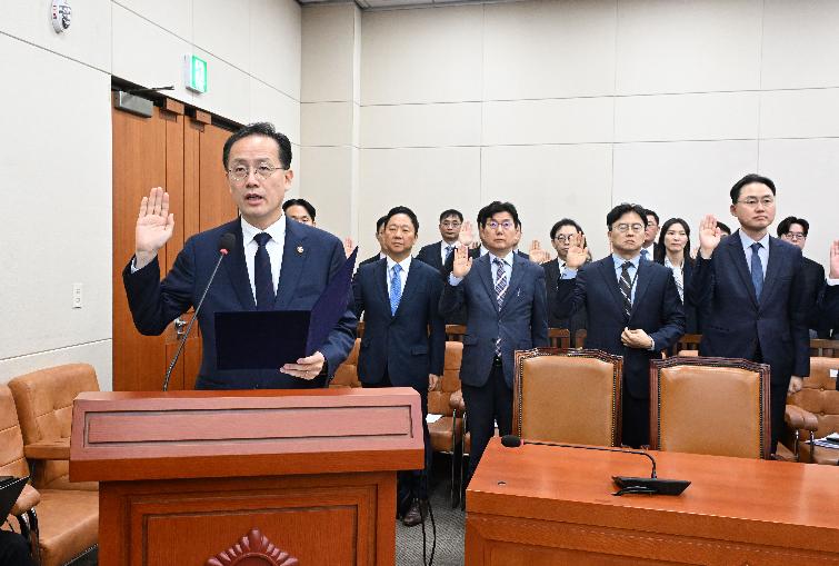 이형일 부총리, 2026년 재정경제부 국정감사